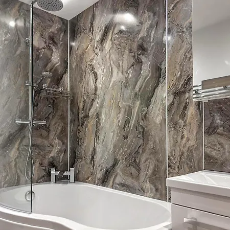 Robin View Buckden (North Yorkshire)